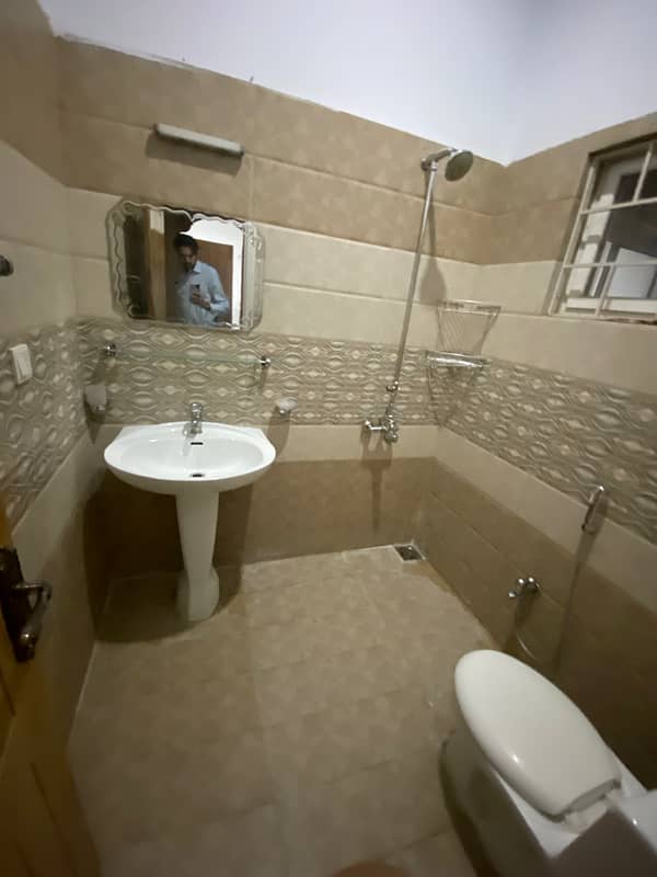 14 Marla Upper Portion For Rent With All Basic Necessities 2