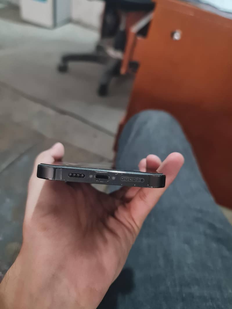 Apple iPhone 14 Pro Max 6