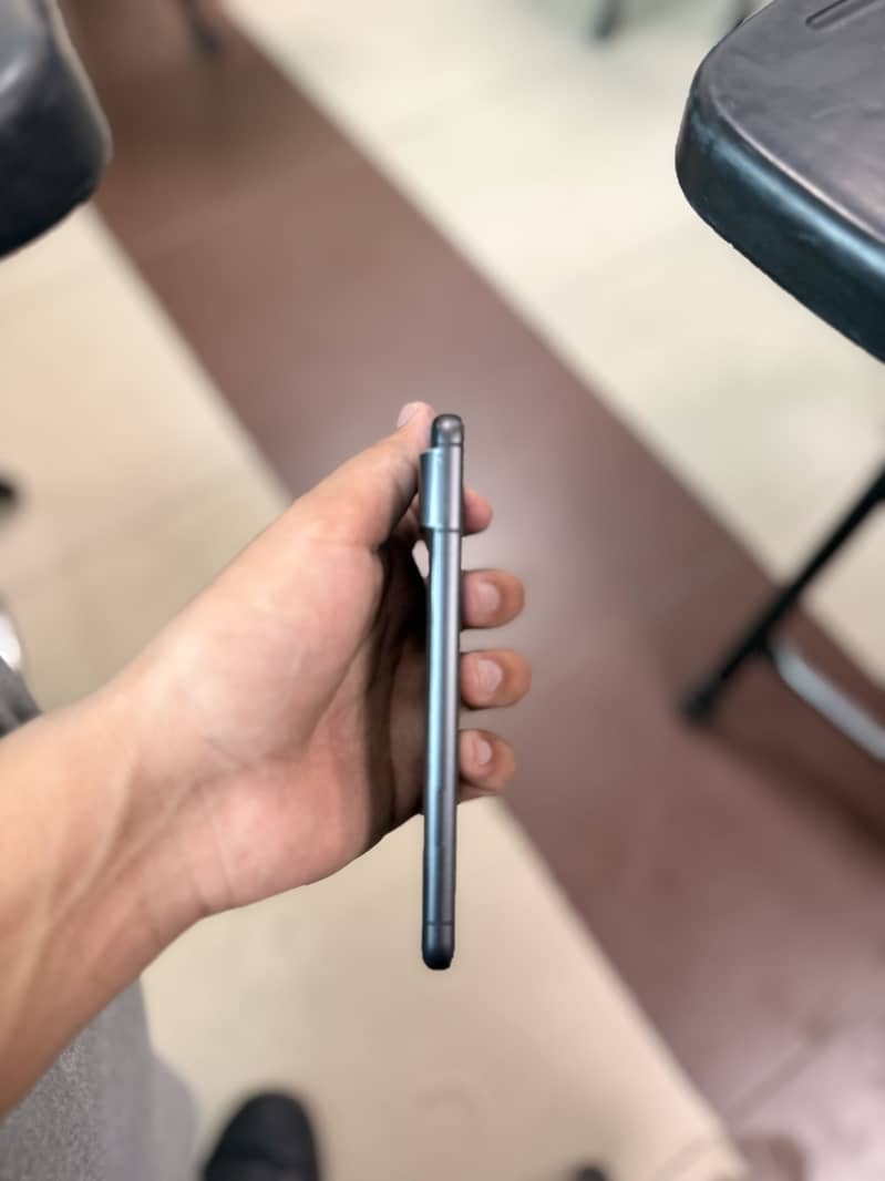 Google Pixel 8 2