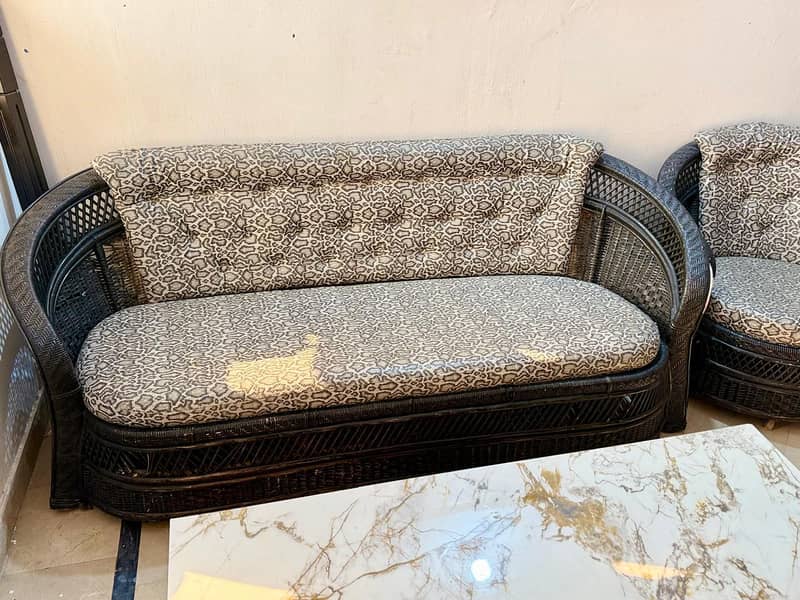 can sofa set 0