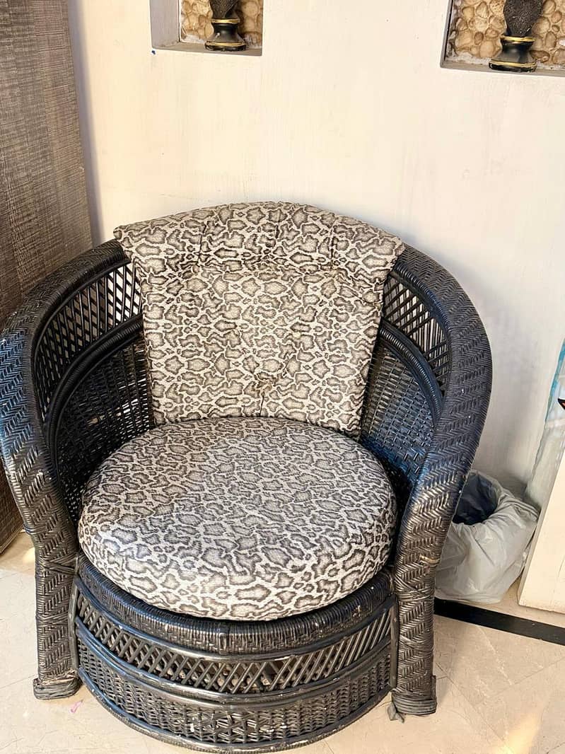 can sofa set 1