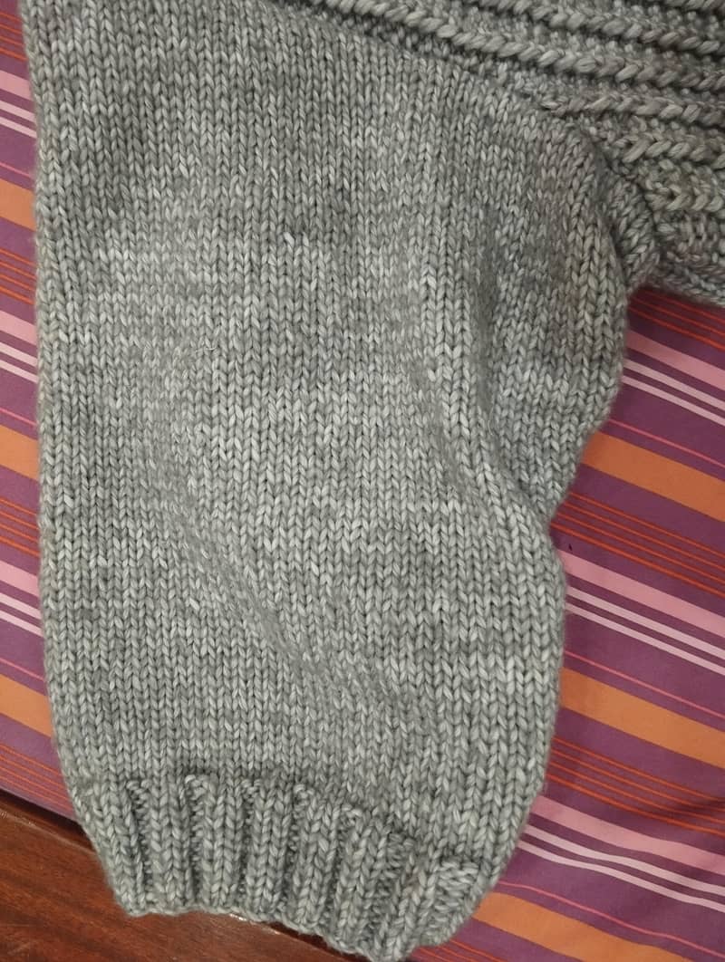 handmade wool sweater 3