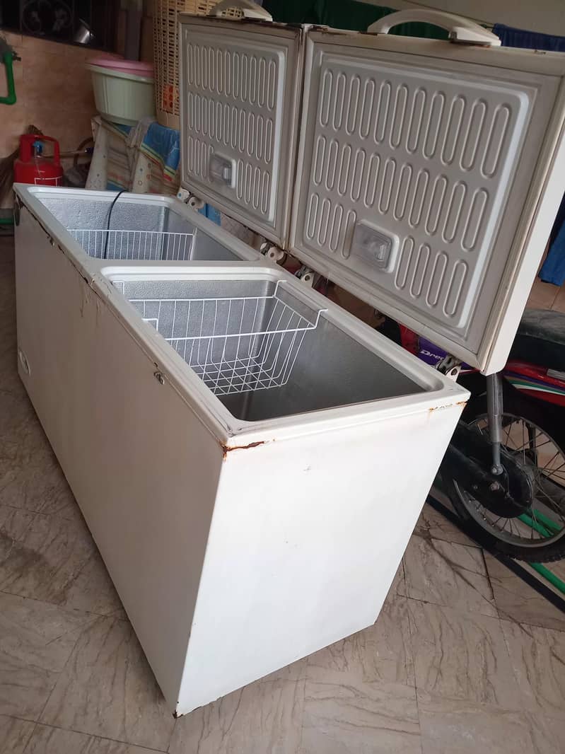 Dawlance deep freezer 2