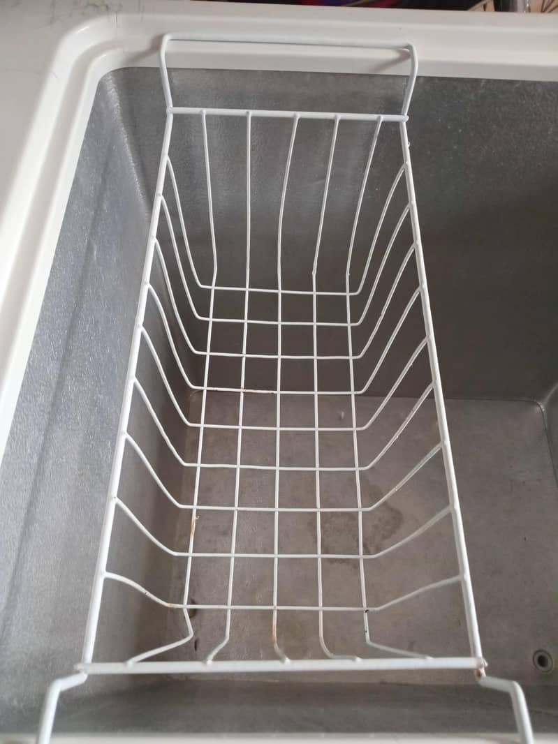 Dawlance deep freezer 5
