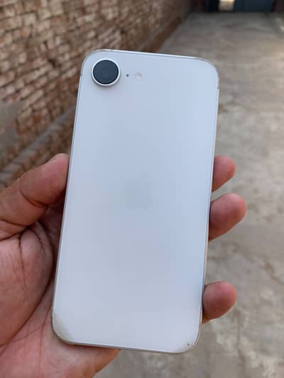 Apple iPhone 16e JV
