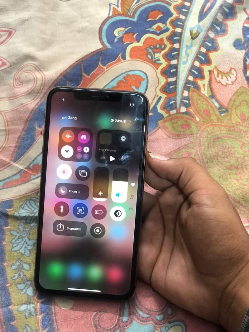 Apple iPhone XS Max 2