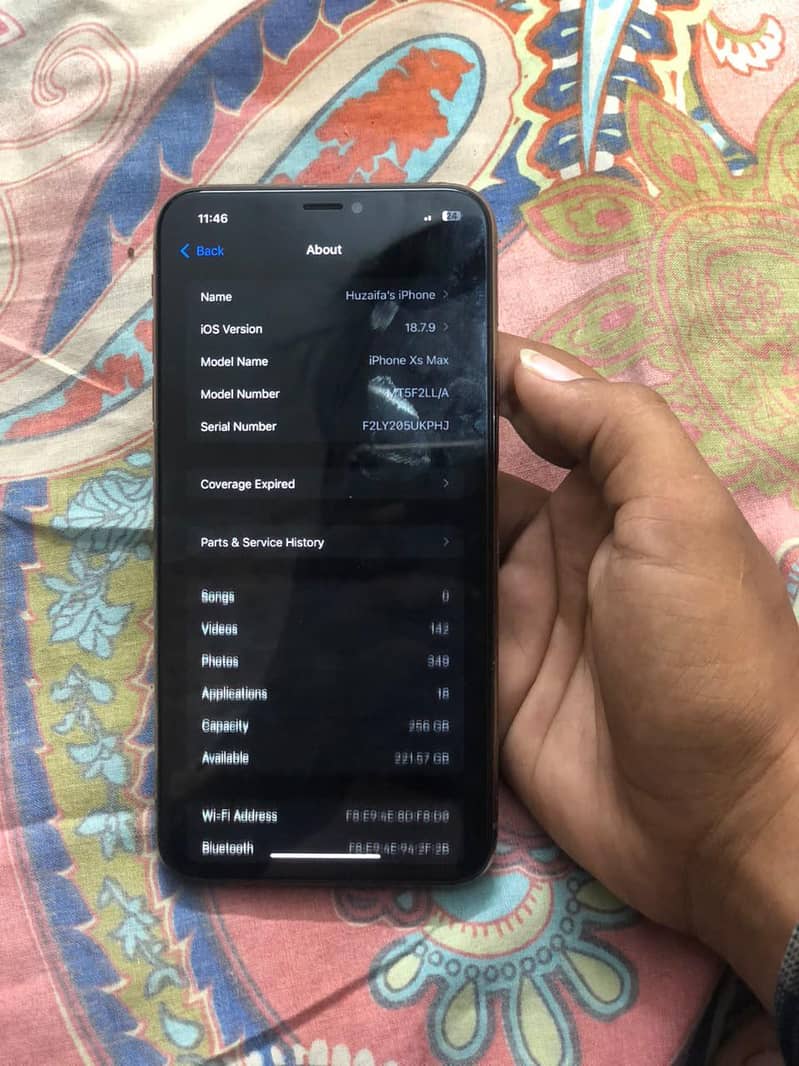 Apple iPhone XS Max 4