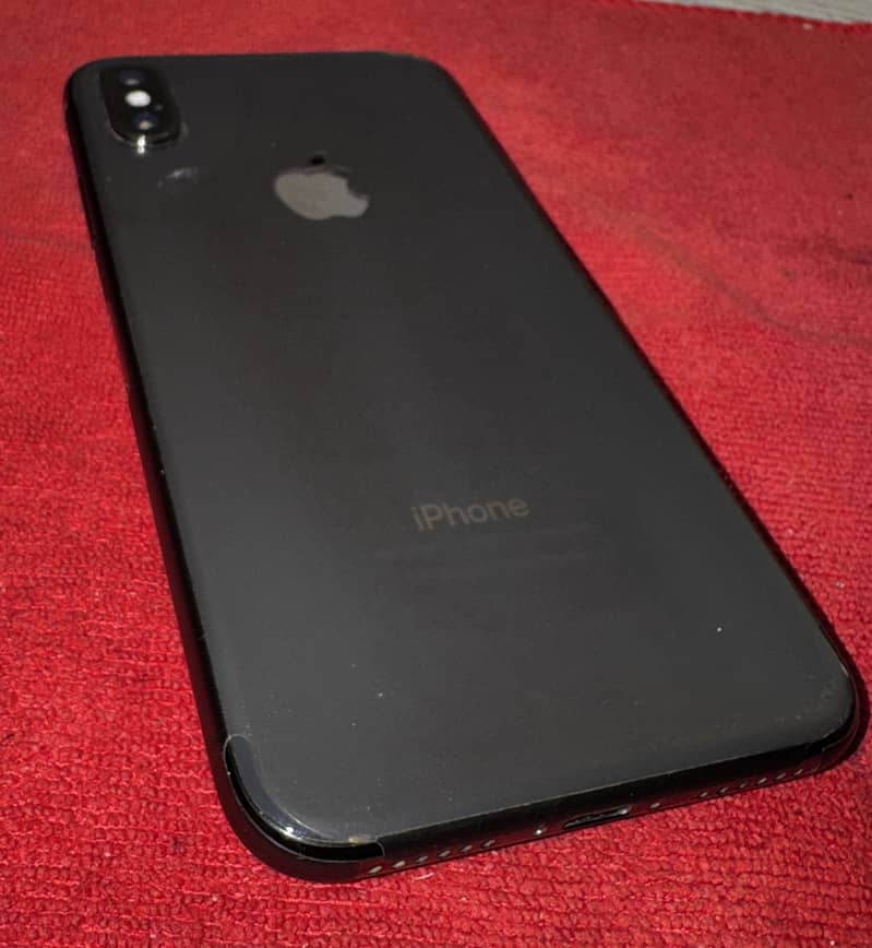 Apple iPhone X 4
