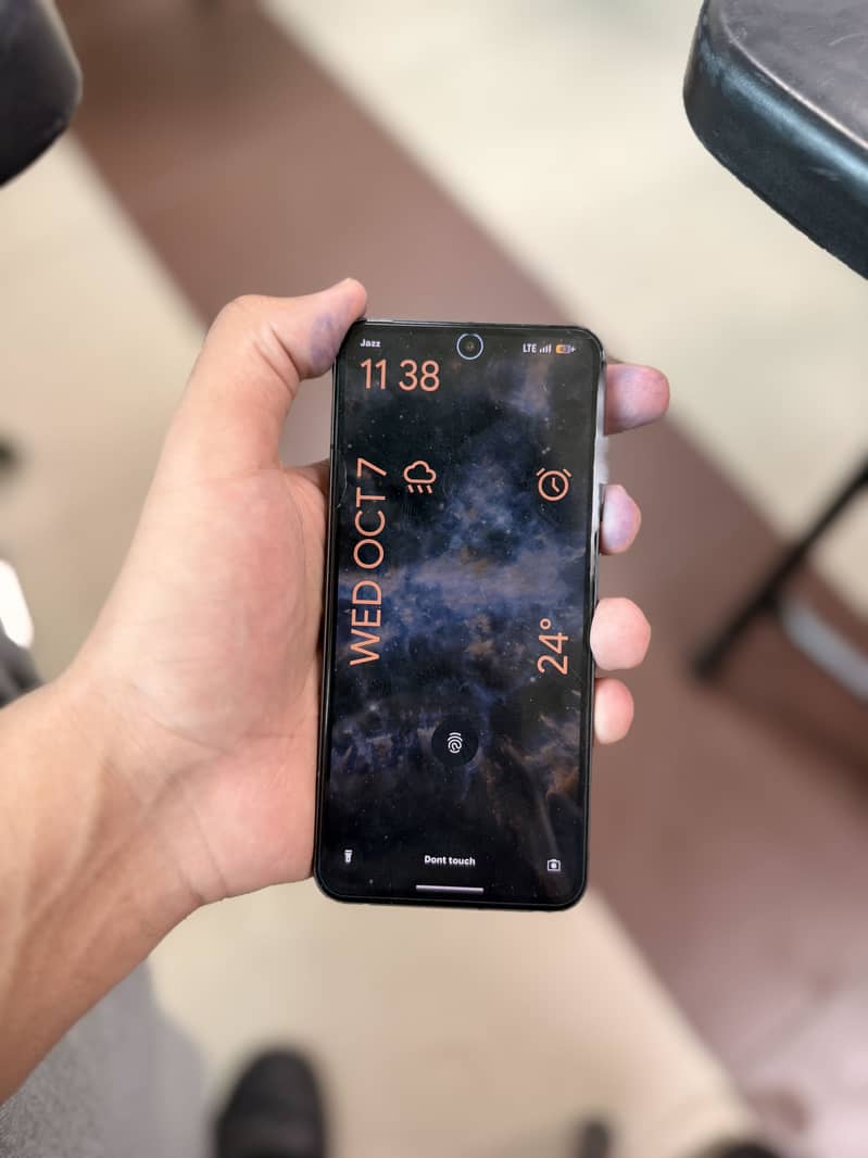 Google Pixel 8 5