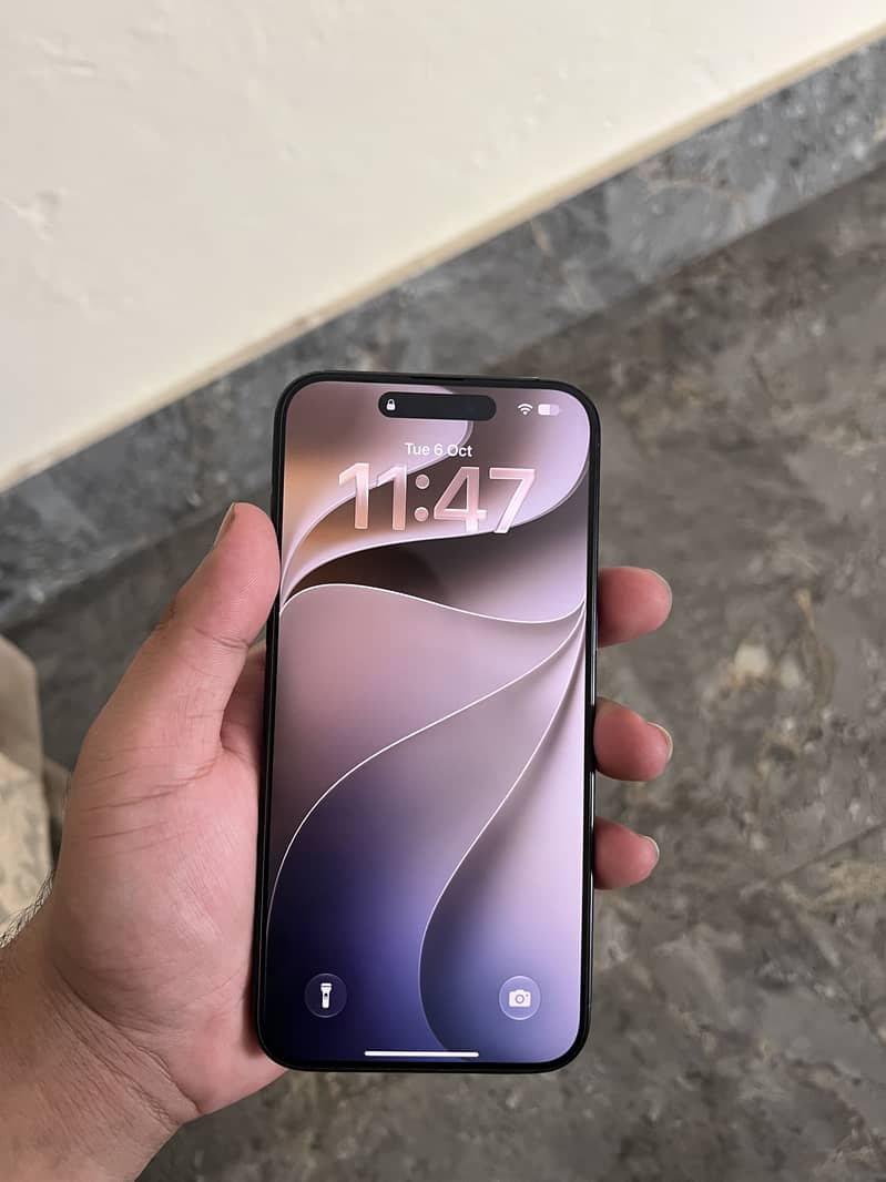 Apple iPhone 15 Pro Max 2