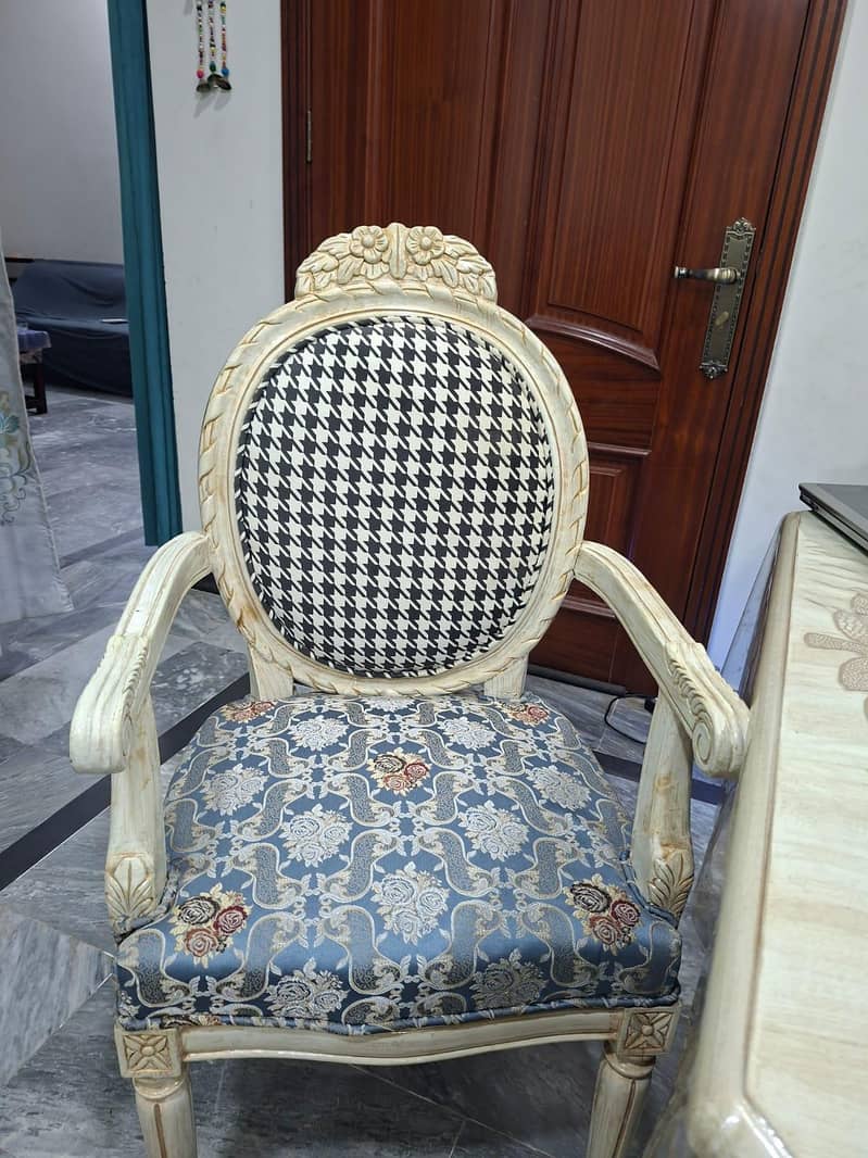 Dining Table With 8 Chairs 2