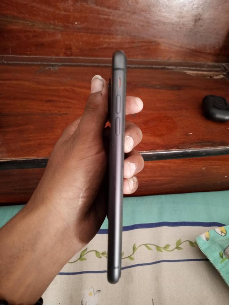 Apple iPhone 11 2