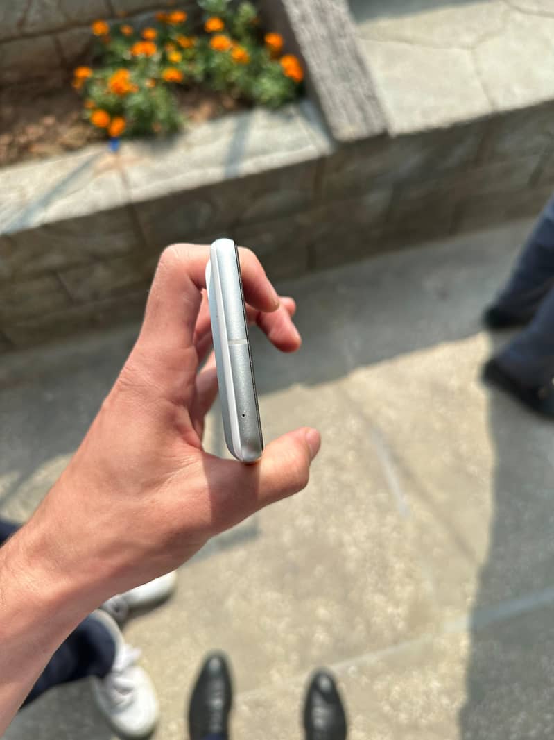 Google Pixel 7 3