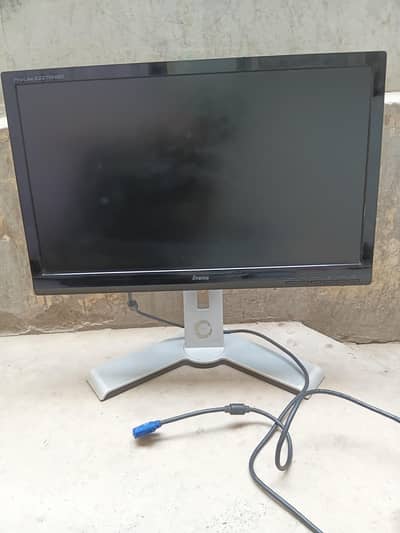 22 inch  lcd  ha computer wali