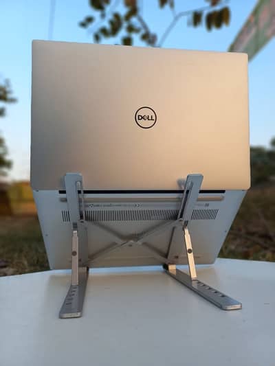 Dell xps 13 9380 core i7 8rh gen 16gb ram 4k touch screen
