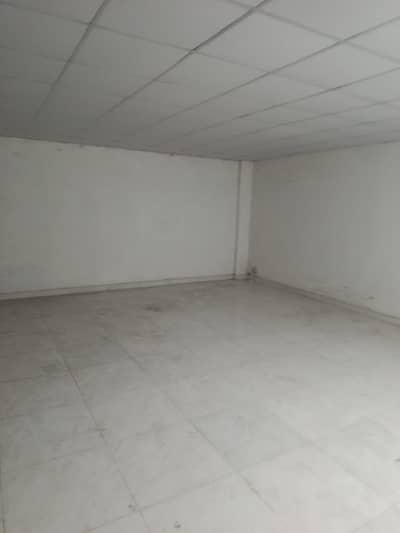5 MARLA COMMERCIAL HALL FOR RENT AT CHEN ONE ROAD FAISALABAD