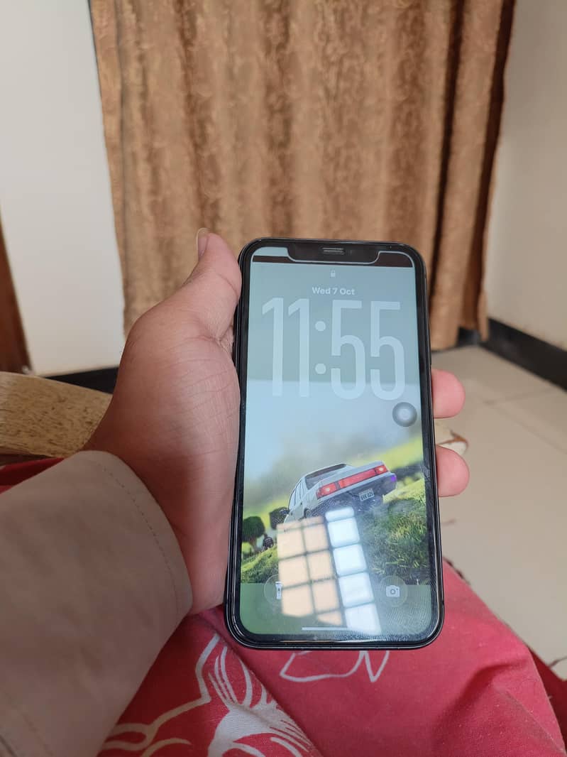 Apple iPhone 11 3
