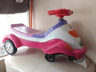 kids Deluxe twister ride car
