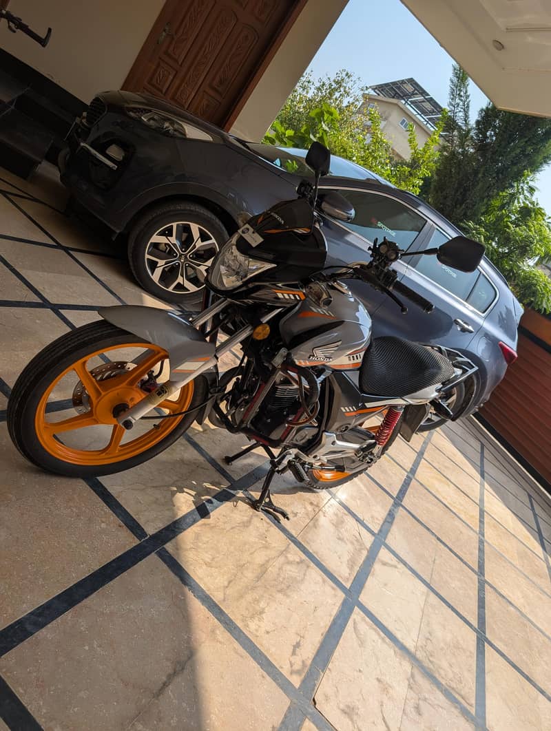 CB150F SPECIAL EDITION 5