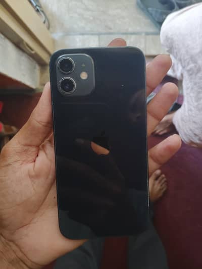 Apple iPhone 12