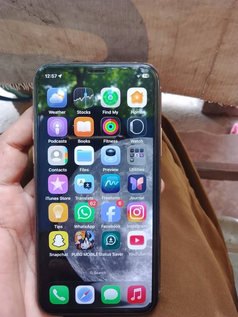 Apple iPhone 11 Pro 1