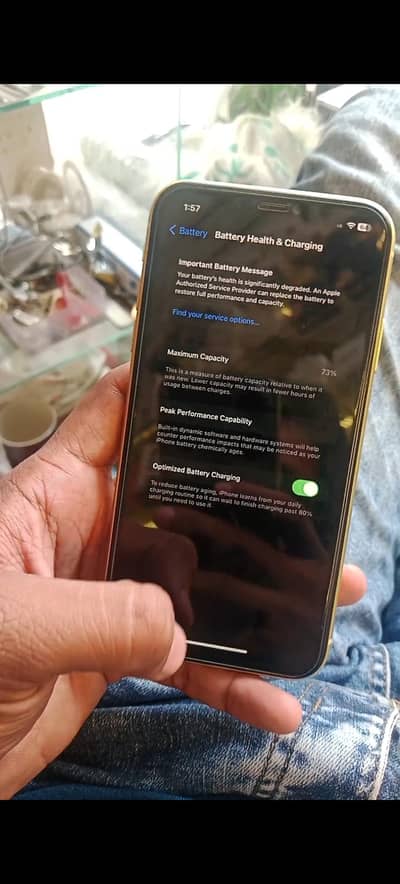 Apple iPhone 11