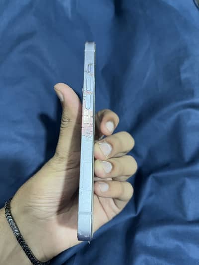 Apple iPhone 14