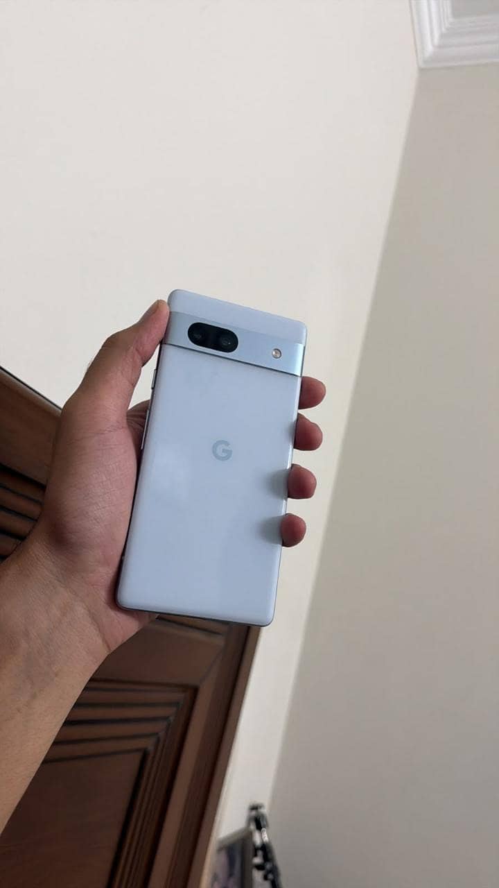 Google Pixel 7a 2