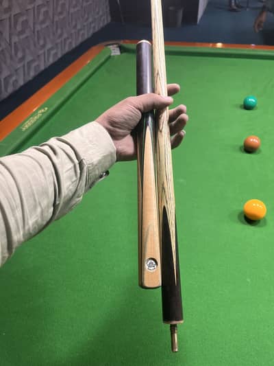 Peradon England cue straight