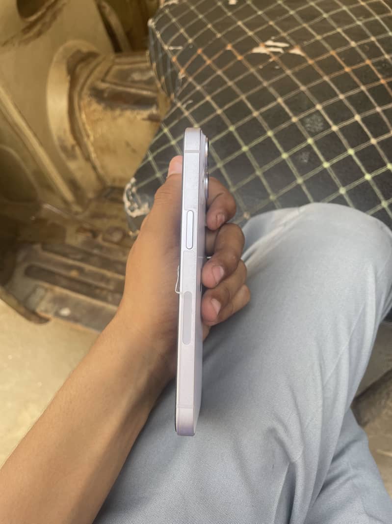 Apple iPhone 14 1