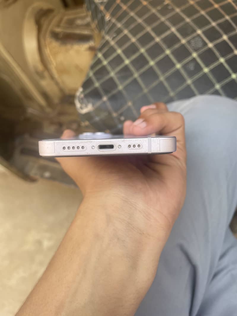 Apple iPhone 14 2