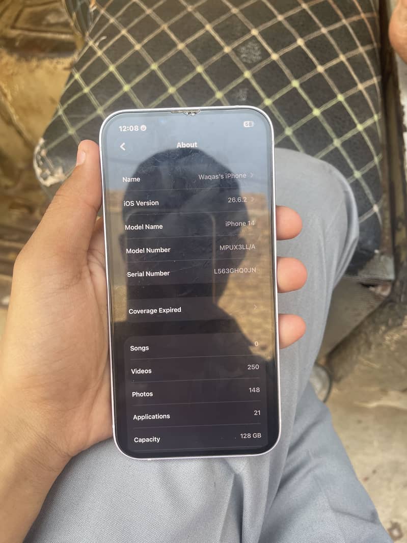 Apple iPhone 14 4