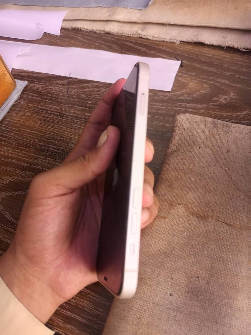 iphone 12 4