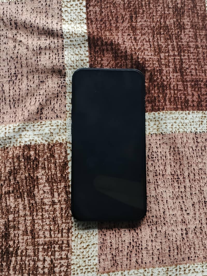 Apple iPhone 13 1