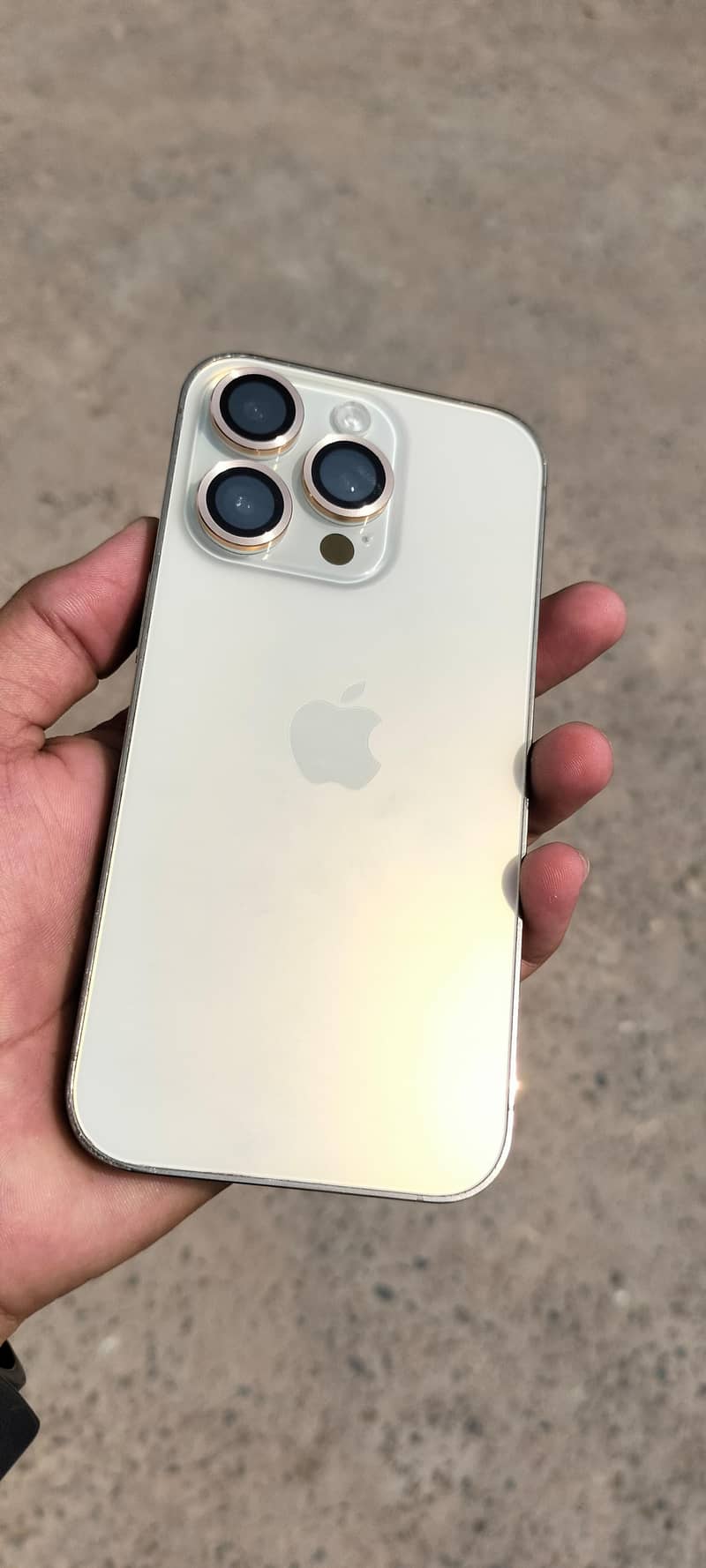 Apple iPhone 14 Pro 3