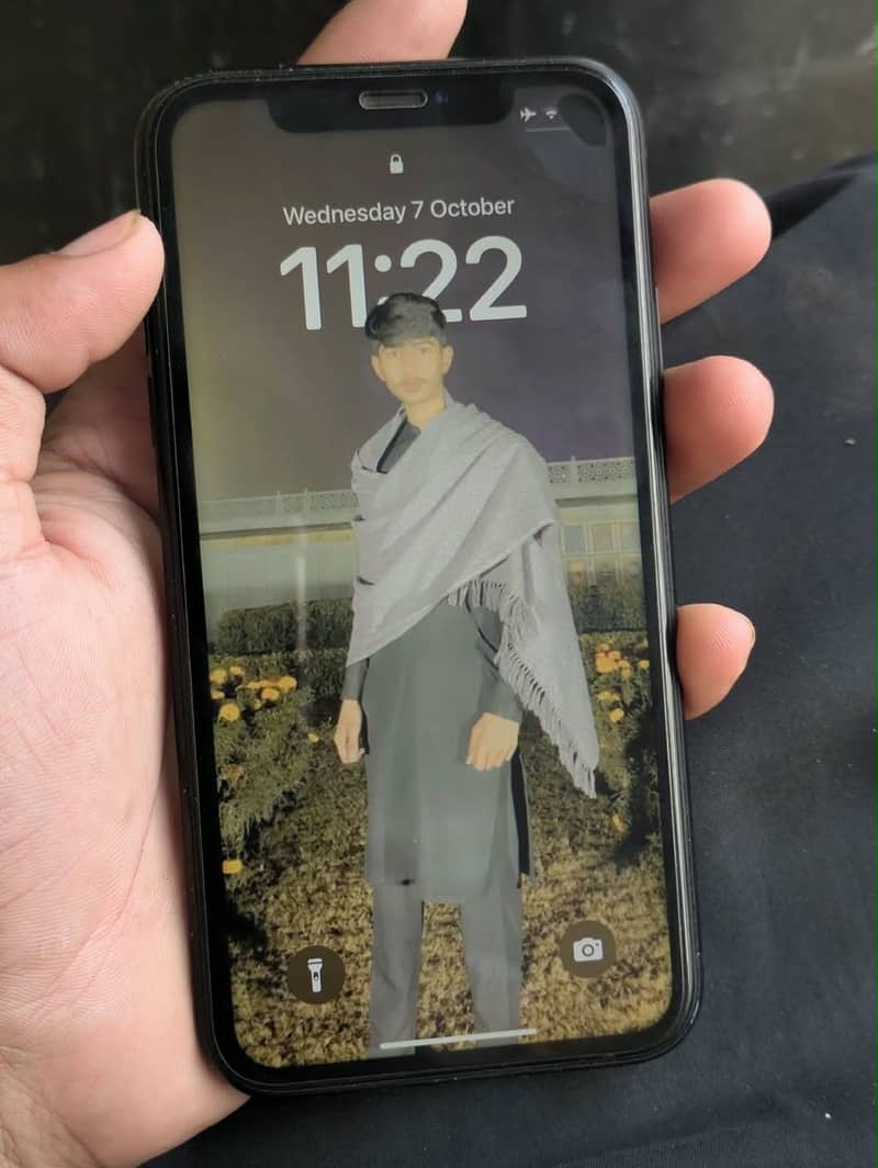 iPhone XR 1