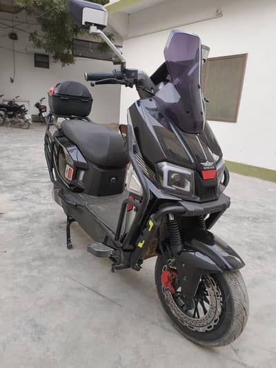 EV Super Star S100 2026.