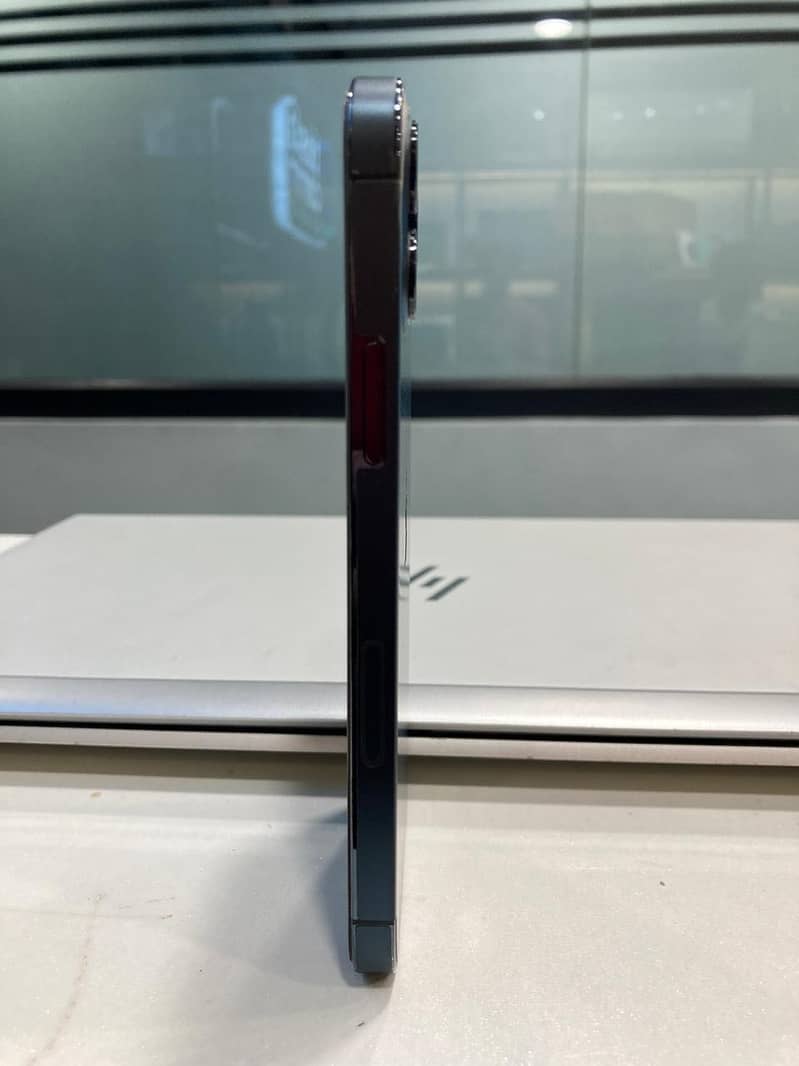 Apple iPhone 12 Pro 1