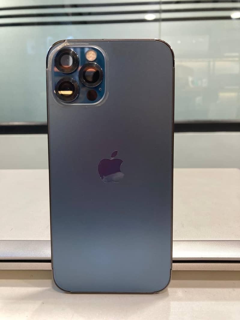Apple iPhone 12 Pro 3
