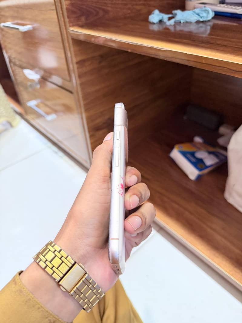 Google Pixel 8 3