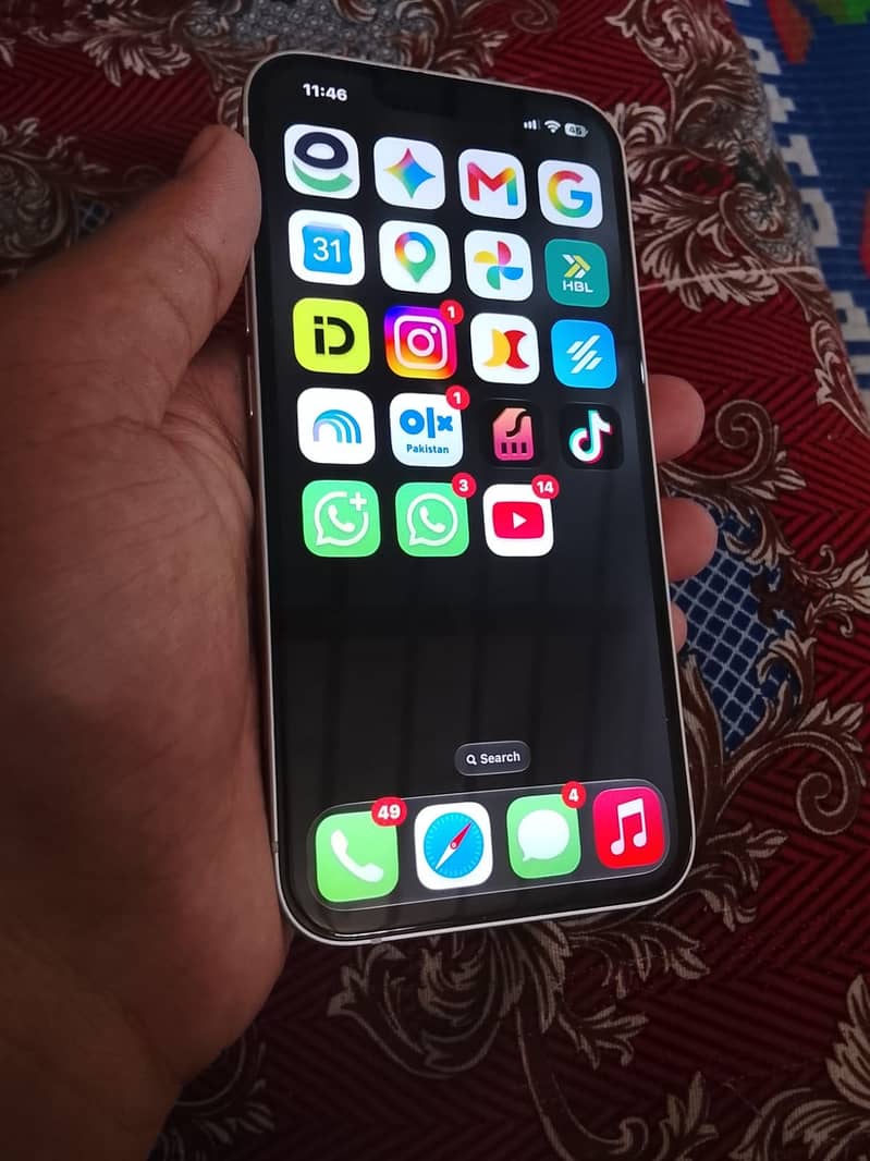 Apple iPhone 13 2
