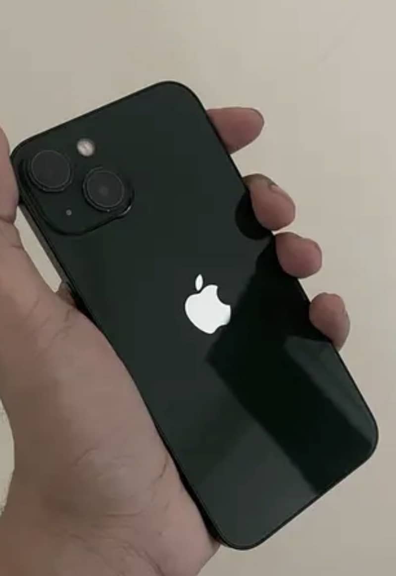 Apple iPhone 13 jv 0