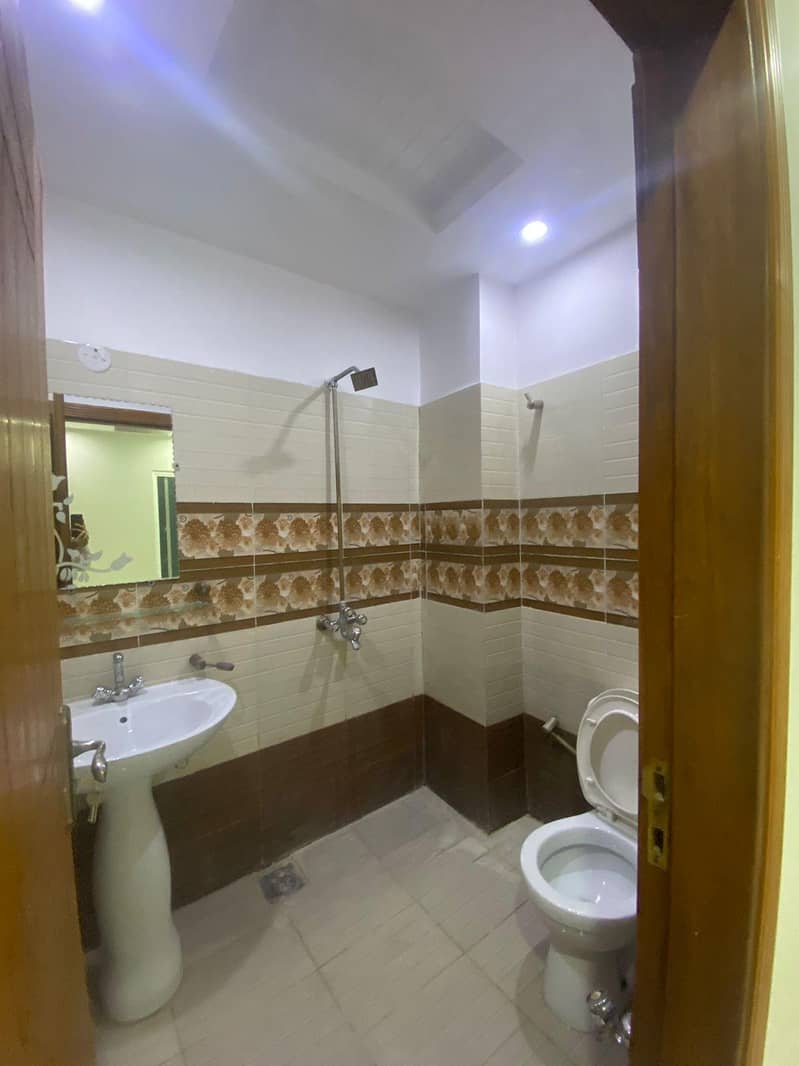 Two bed for Sale E11 2