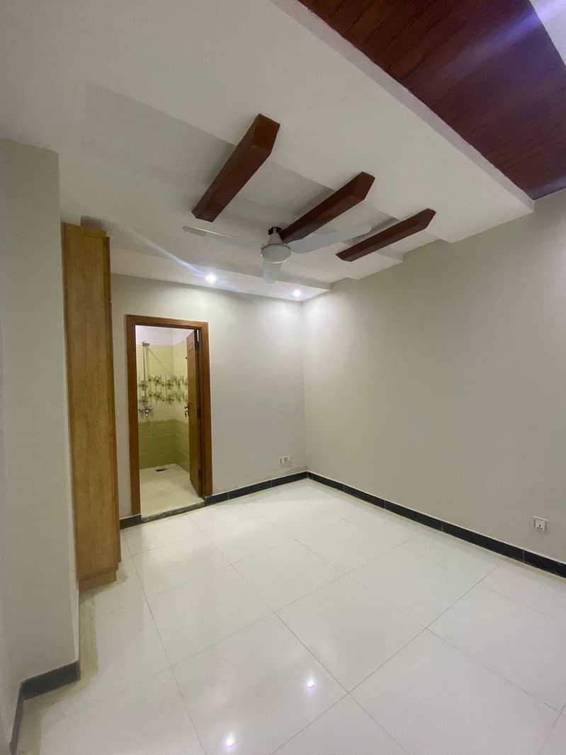Two bed for Sale E11 7