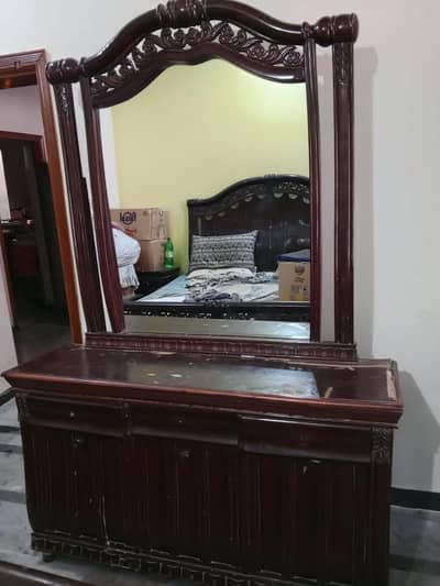 dressing with high quality mirror and frame
