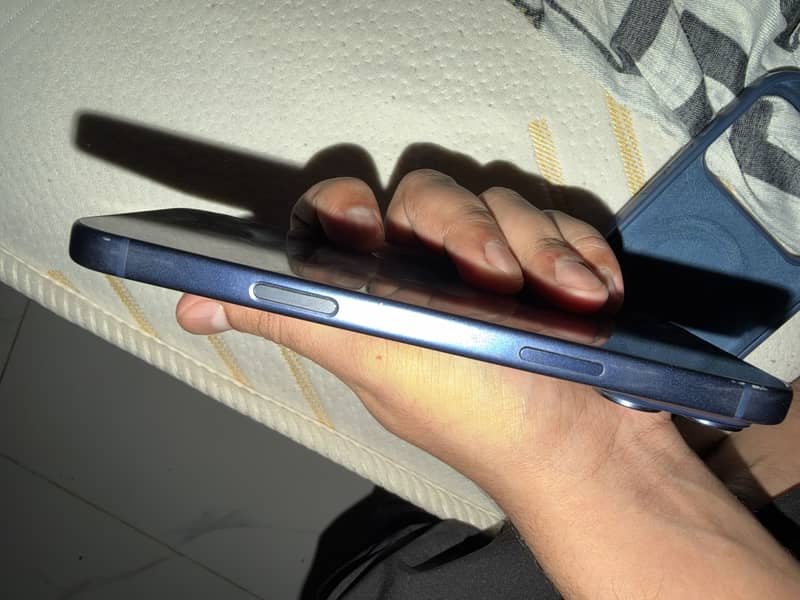 Apple iPhone 17 Pro Max 5