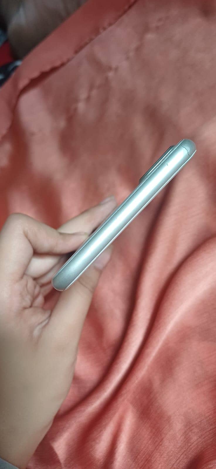 Apple iPhone 8 Plus 3