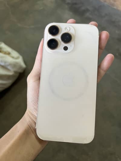 Apple iPhone 16 Pro Max