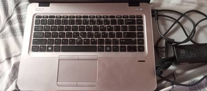 HP elitebook 840 G3 laptop for sale 8ram 320 hard