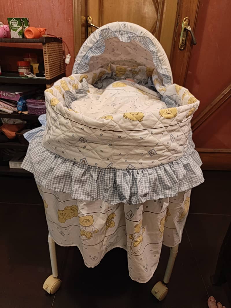 baby cot 3